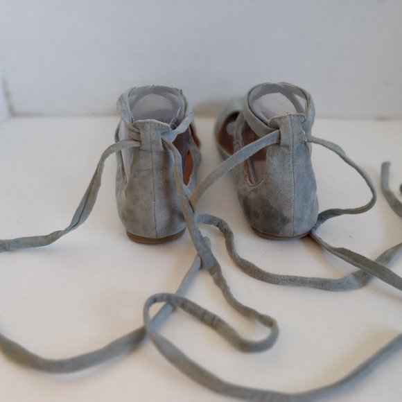 STEVE MADDEN "Bebett" Sz 7 Lace-up Ballet Flat Soft Gray Suede - Picture 5 of 9